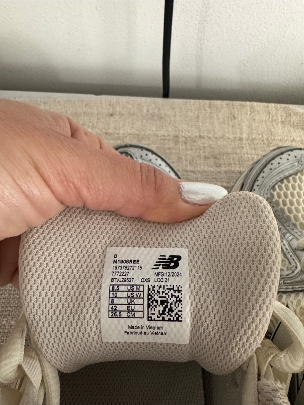 New Balance 1906 sneakers - Picture 6 of 8